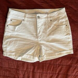 Time and Tru Women's Midrise White Jean Shorts